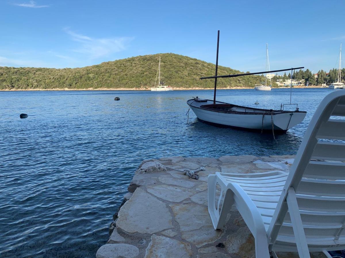 Studio Apartments More Korcula Bagian luar foto