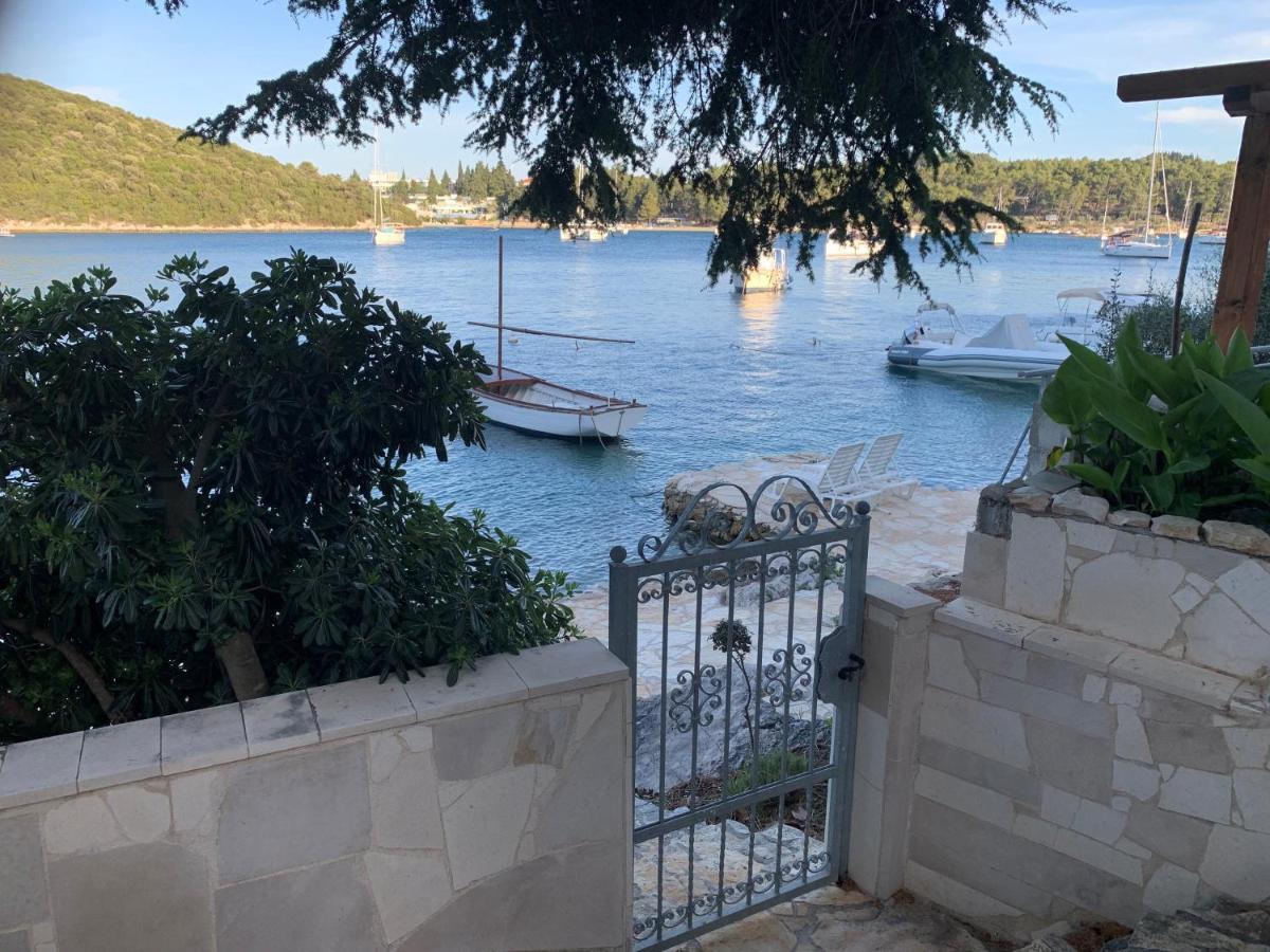Studio Apartments More Korcula Bagian luar foto