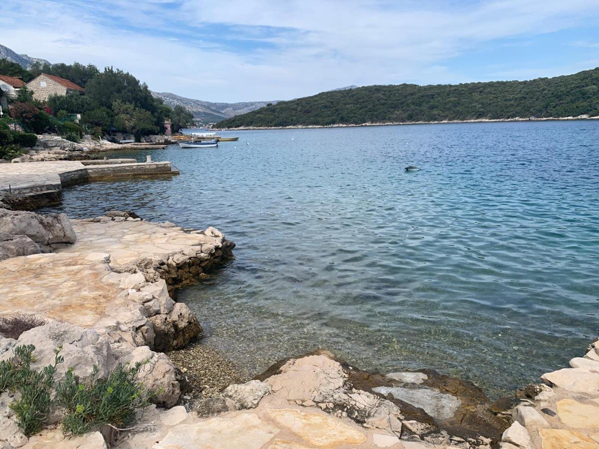 Studio Apartments More Korcula Bagian luar foto