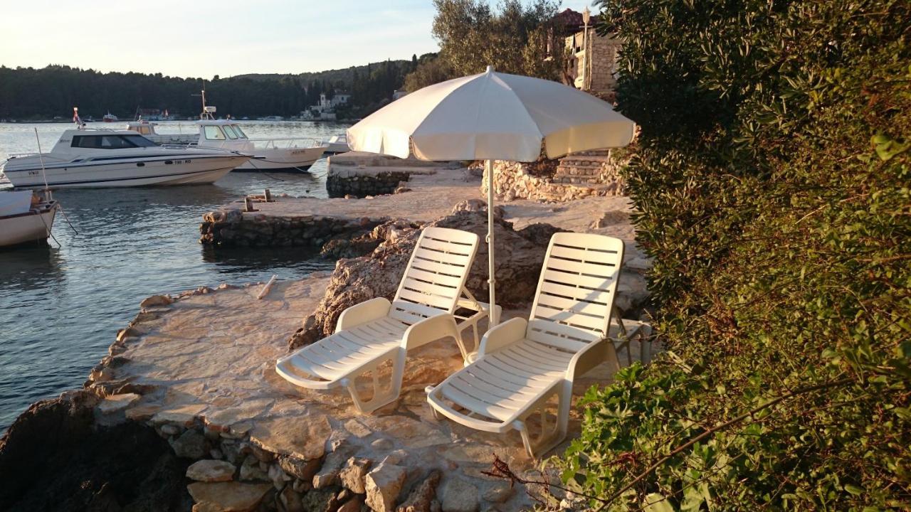 Studio Apartments More Korcula Bagian luar foto